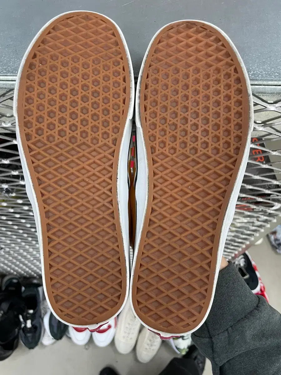 thumbnail-5